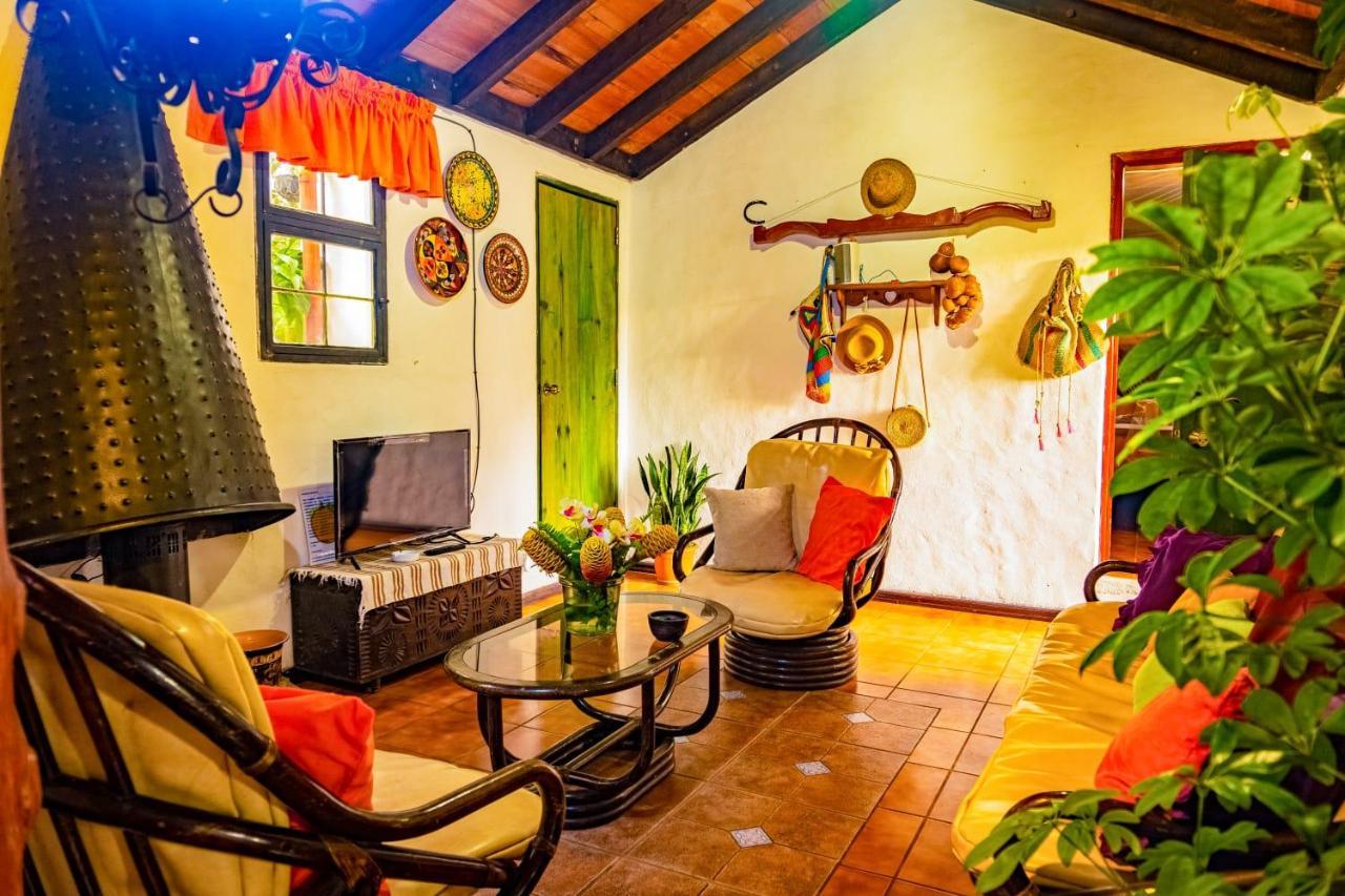 Los Naranjos Town Houses Luaran gambar