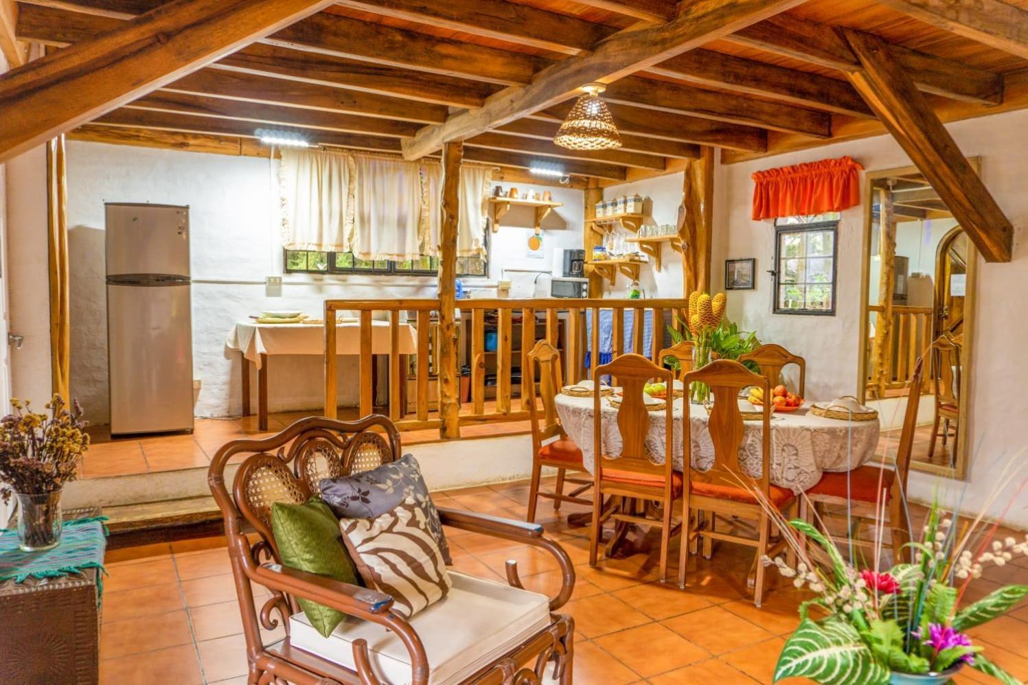 Los Naranjos Town Houses Bilik gambar